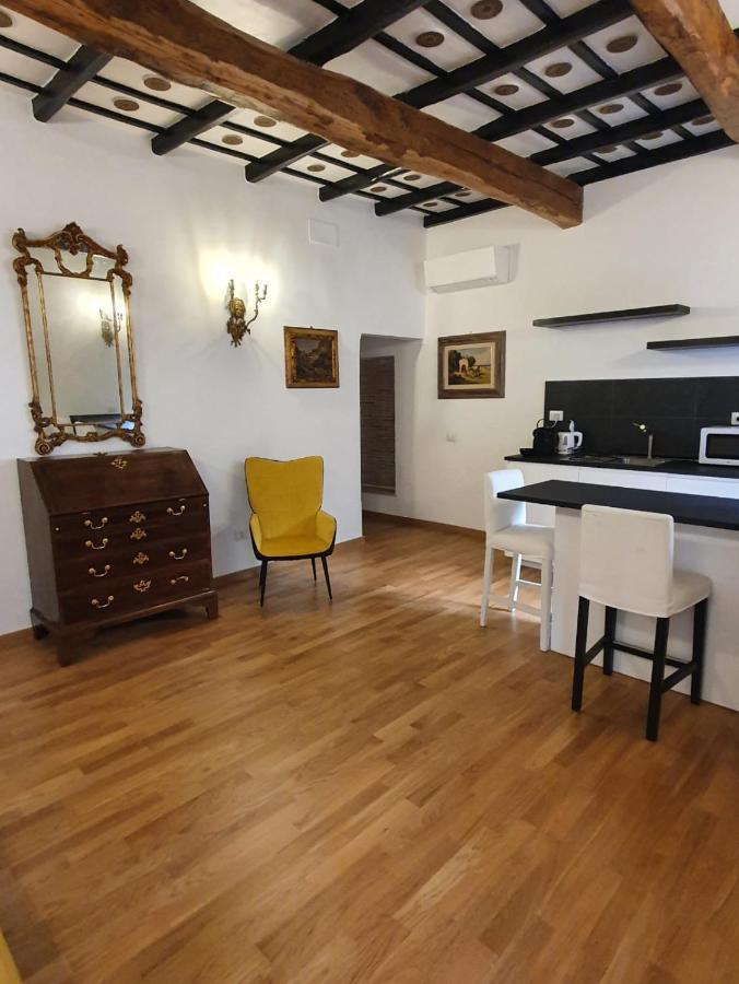 Charming Frattina - 2 Bathrooms New Apartment Roma Dış mekan fotoğraf