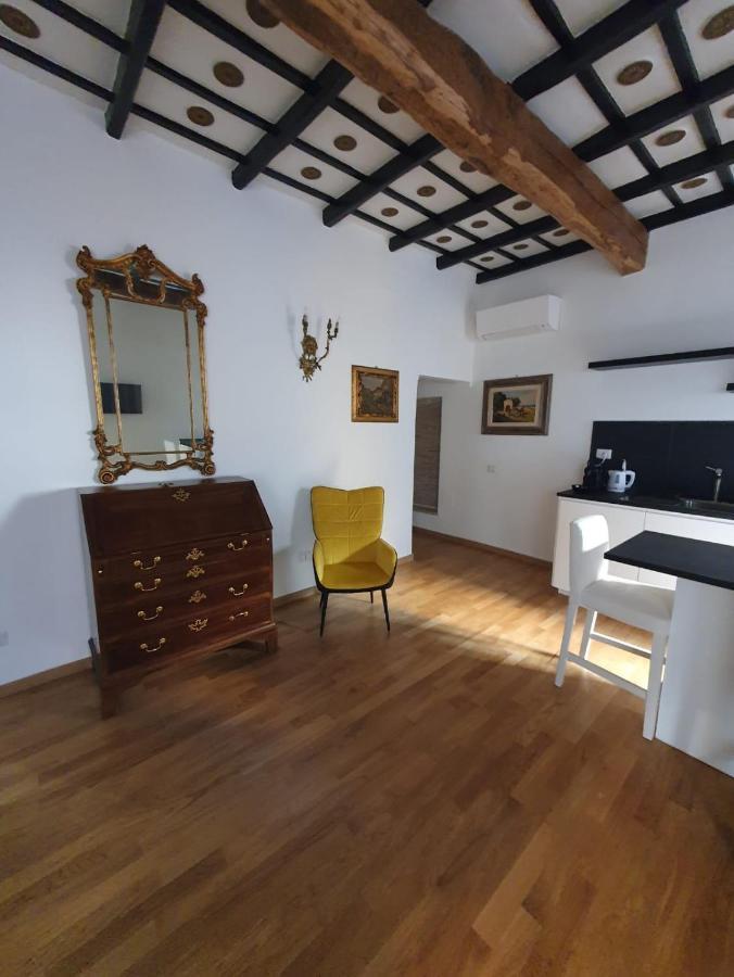 Charming Frattina - 2 Bathrooms New Apartment Roma Dış mekan fotoğraf